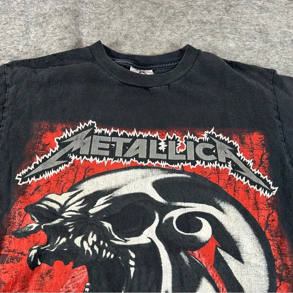 Vintage Metallica Shirt Mens Medium Black 2004 World Tour Pushead Madly In Anger